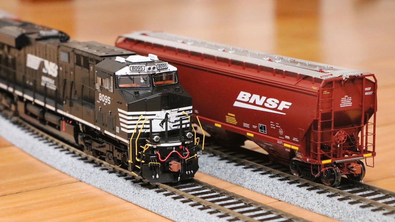 Распаковка бункера ScaleTrains HO Scale BNSF