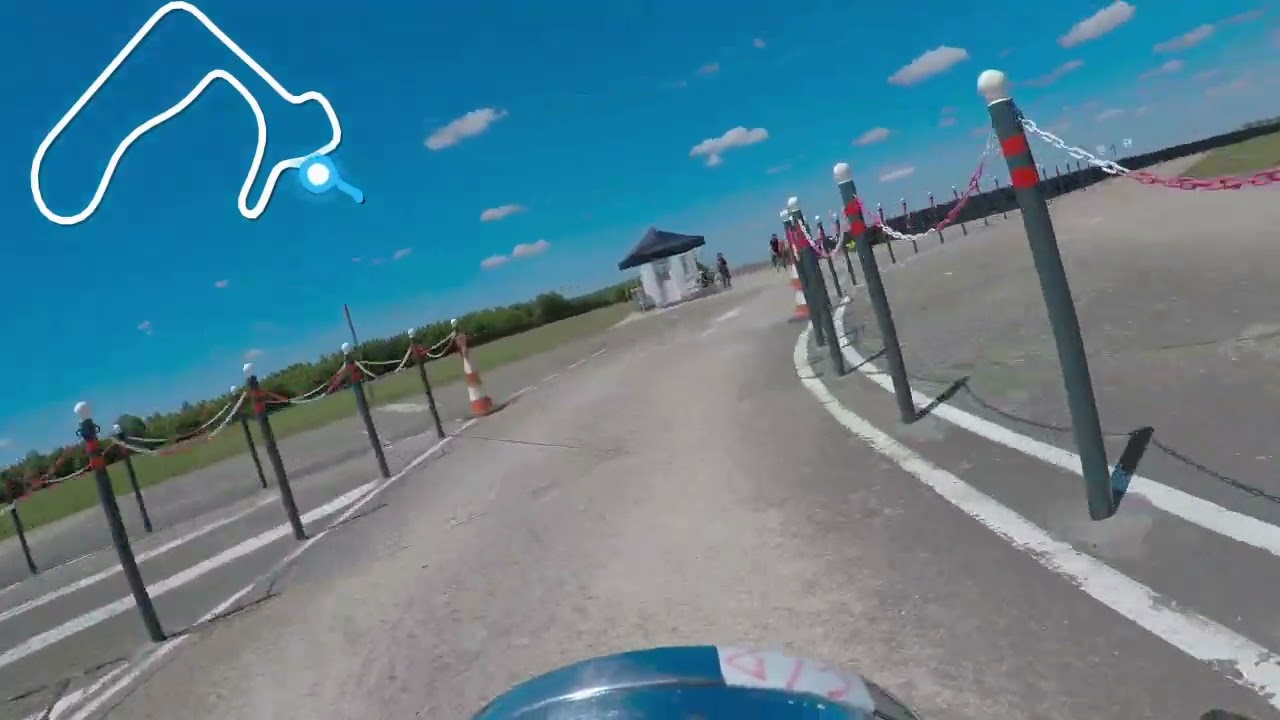 Fast Honda Cb500 at Circuit Clastres