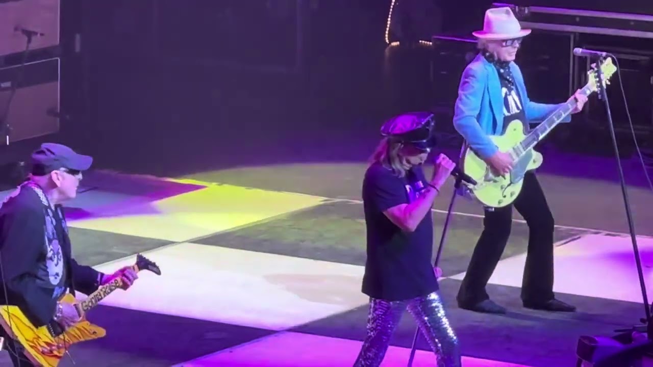 Cheap Trick - Southern Girls (live in Boston 8/3/24)