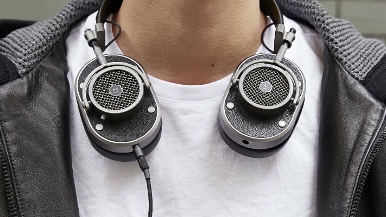 Master & Dynamic MH40 Over-Ear Headphones with Wire - Noise Isolating with Mic Recording Studio