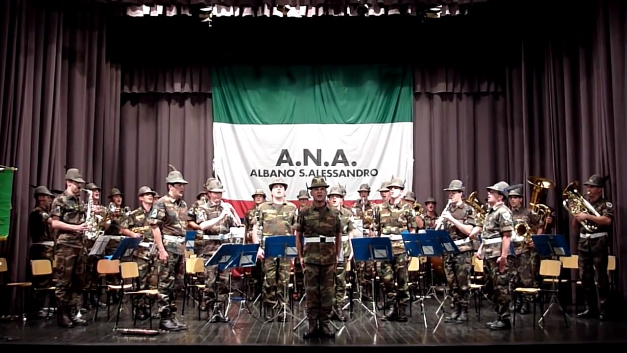 Inno degli Alpini e Inno Nazionale - Fanfara Alpina Tridentina