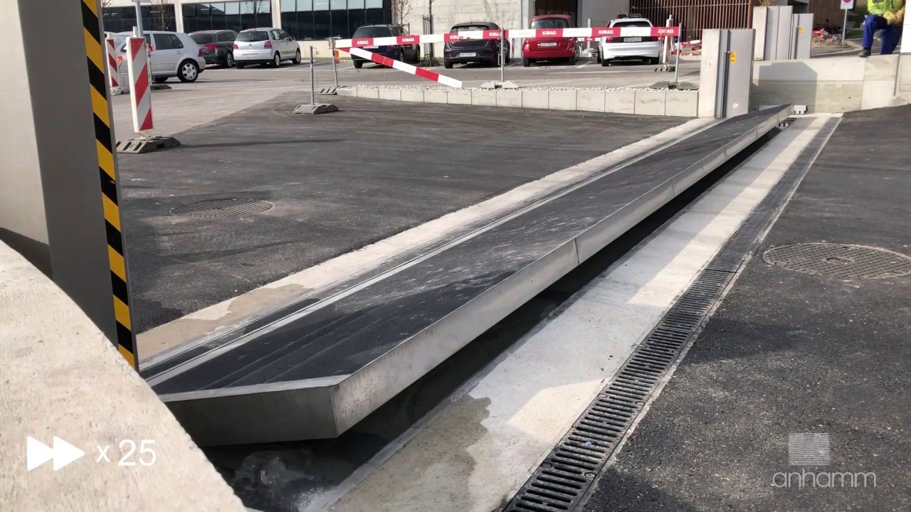 Automatischer Hochwasserschutz 6 Meter Breit 1,3 Meter Hoch - Demonstration - Anhamm