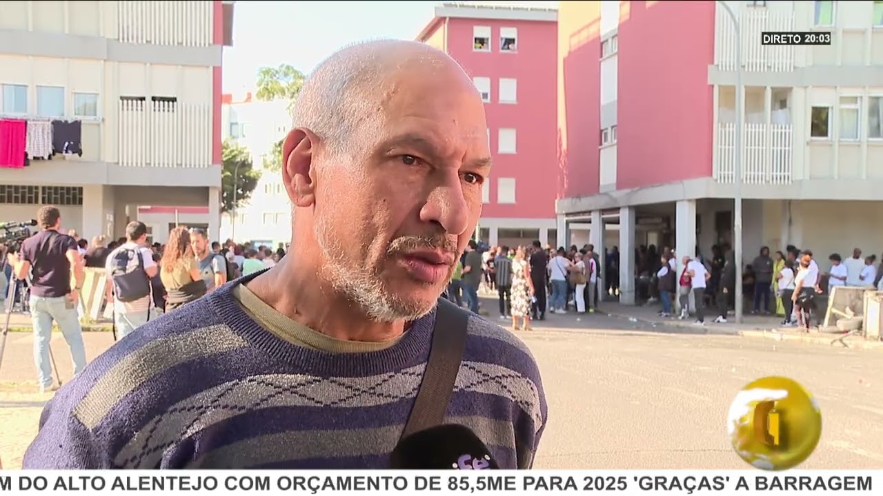 DI | MANISFESTAÇÃO DOS MORADORES DO BAIRRO DA ZAMBUJAL JUNTOU CEM PESSOAS QUE PEDEM JUSTIÇA