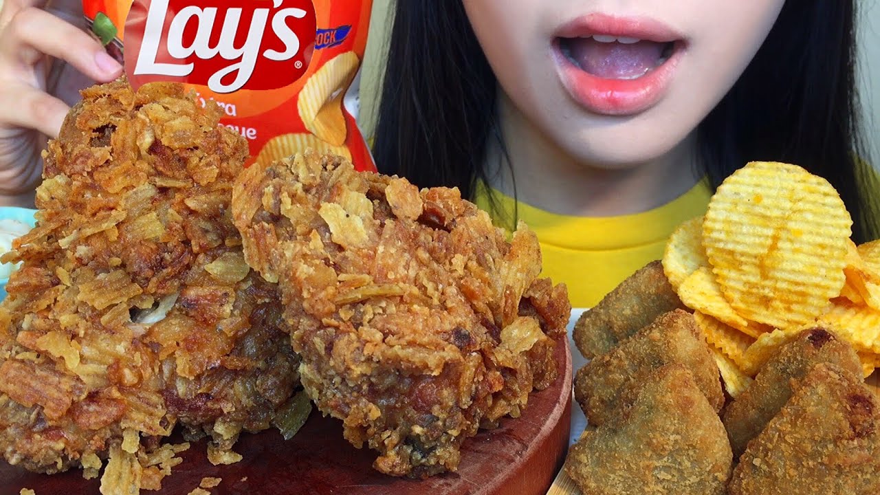 ASMR eating Lay’s Fried Chicken, Spinach&Cheese Poppers, Lay’s Extra Barbecue Chips | MIRA’s Mukbang