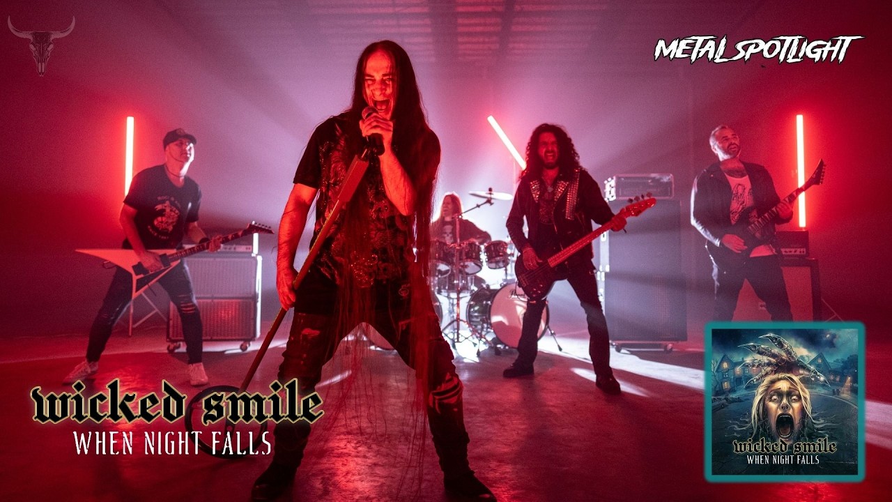 METAL SPOTLIGHT - WICKED SMILE
