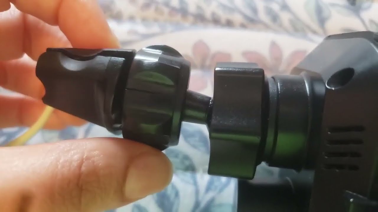 CHGeek 15W Fast Charging Auto Clamping Car Charger Phone Mount Phone Holder Review