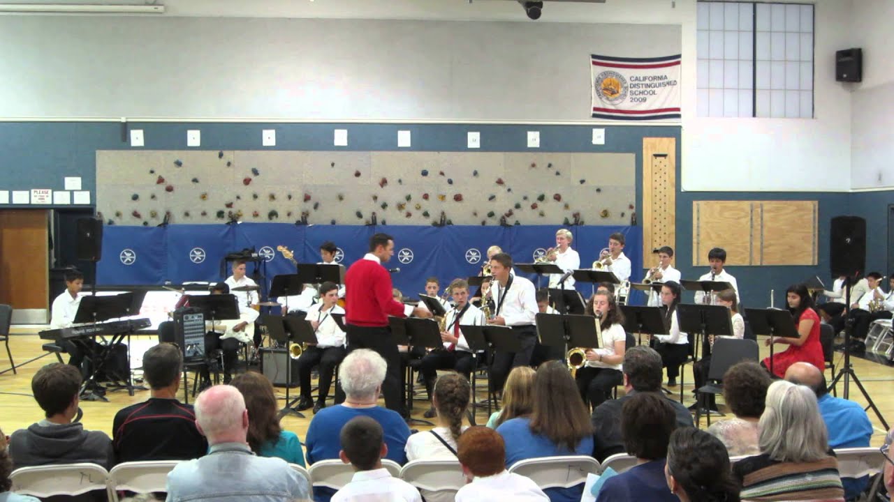 Tierra Linda Jazz Band performs Until I Met You (Corner Pocket)