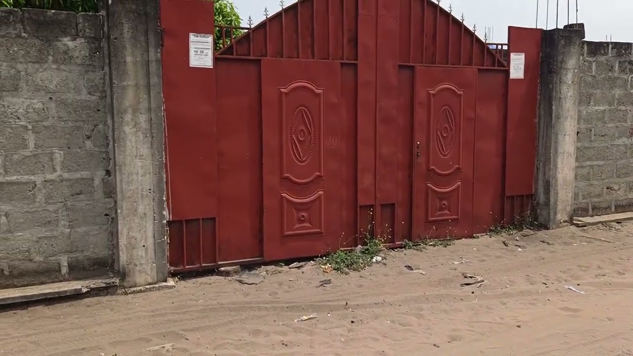 Le 28/1/2026 A  VENDRE CETTE PARCLLE DE 15M/20 CLOTURER,+sieur MAISON HNACHEVÉ KINKOLE CNPP 