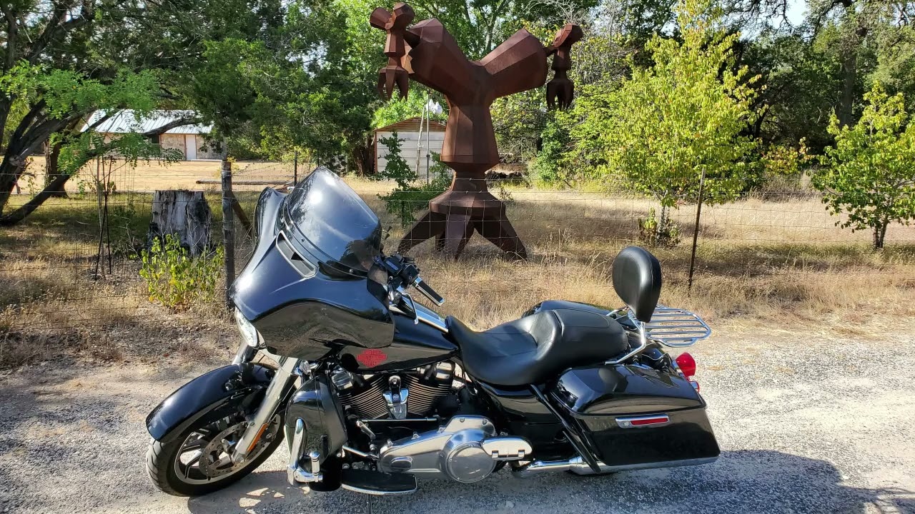 2019 Harley Davidson Electra Glide Standard Walkaround