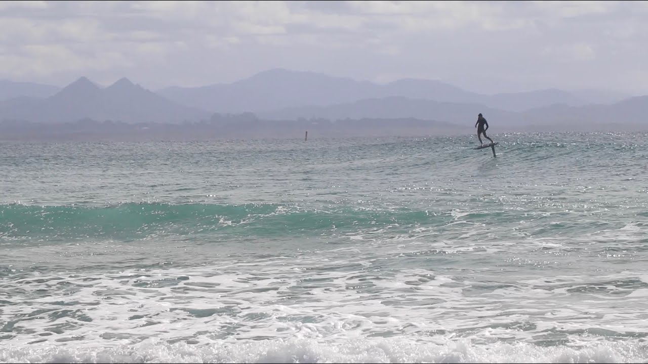 Riding Armstrong 72cm Mast with HA925 At Wategos Beach Byron Bay