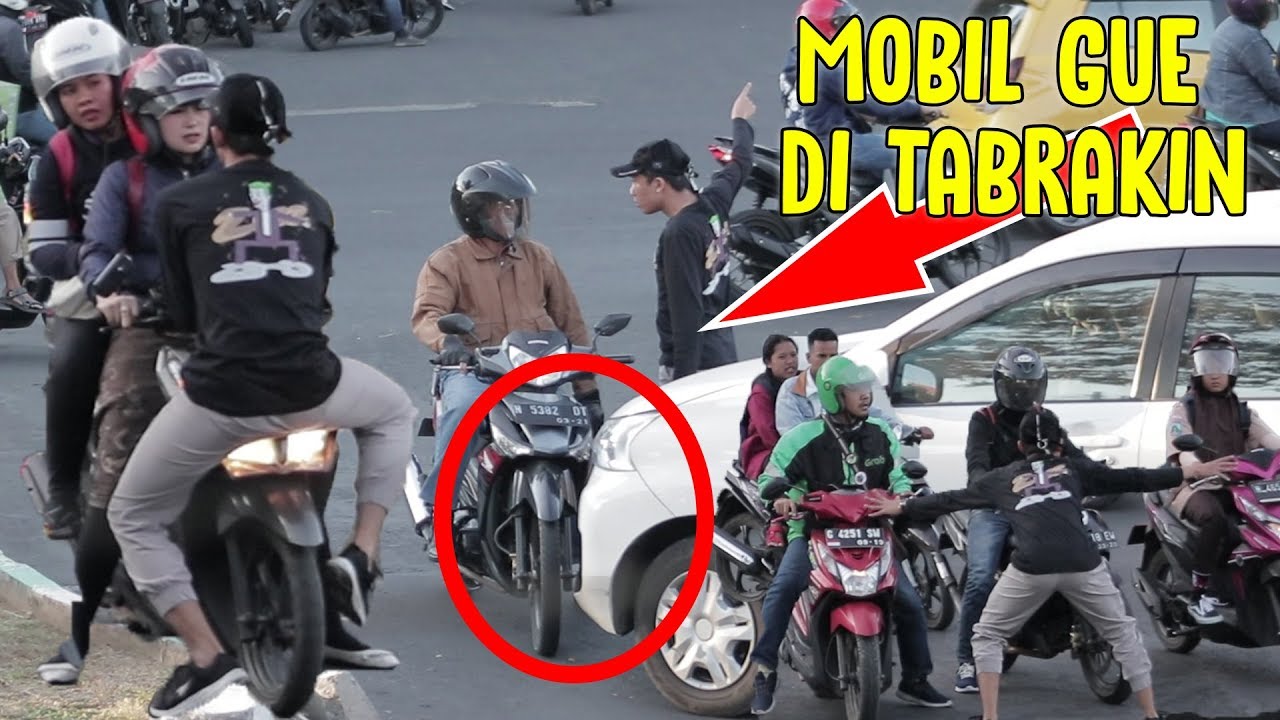 JOKER NAIK MOBIL TABRAKIN PELANGGAR LALU LINTAS - Social Experiment BangZizz (PART 9)