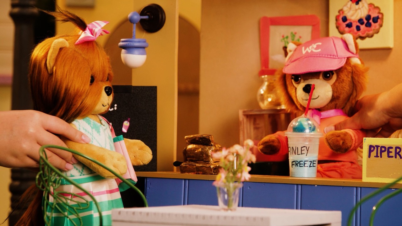 Signature Sips 🍓 | Season 1, Episode 3 | Woof & Co