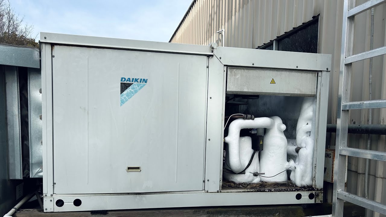 Daikin / 27kW Package Unit is Covered in Ice