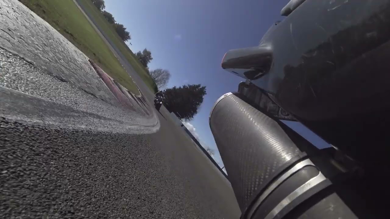 VFR RC36 Delkevic Exhaust on Track.