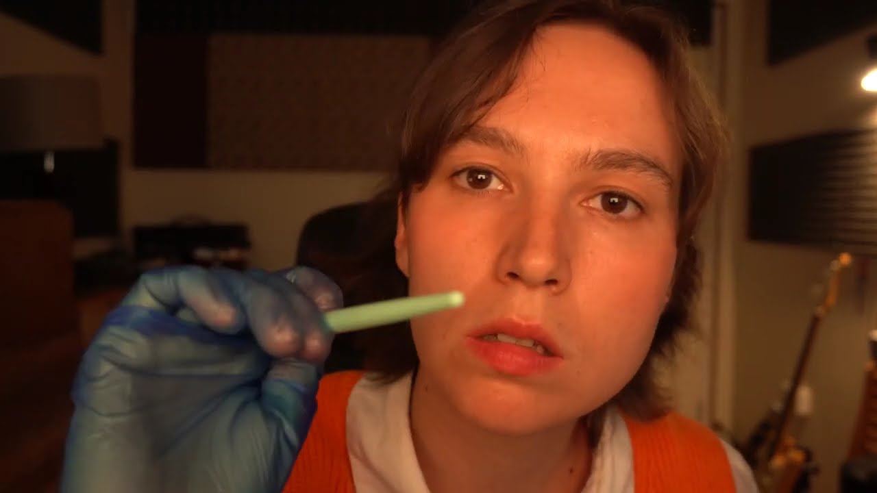 ASMR-осмотр лица (требуется персональное внимание)