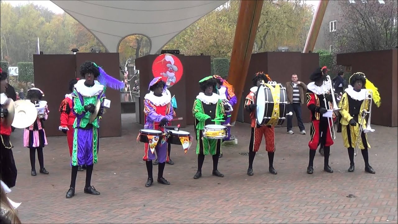Pietenband Excelsior Renkum ''Sinterklaas wie kent hem niet Medley''