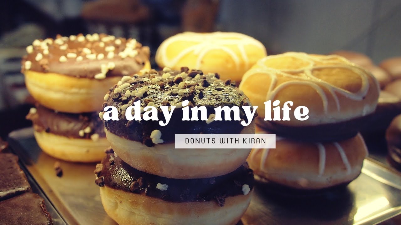 Donuts 🍩😋#millionsviews #food #homemadefood #youtubeshorts #trending #Foodbykiran#foodie 
