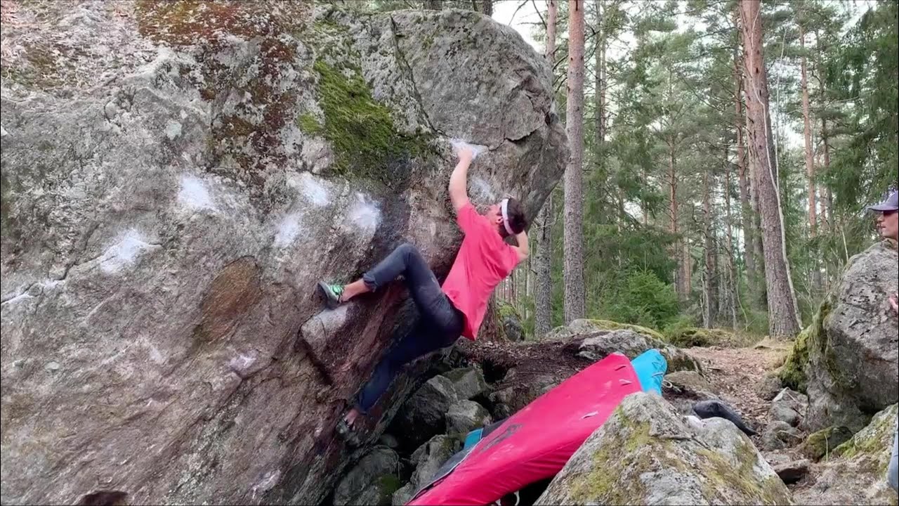 Buldring i Østmarka. 50 Bulder fra 7a til 7c+