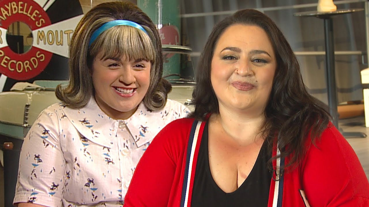 Nikki Blonsky Spills on CAMEO Success and Always Being 'From the Movie Hairspray' | ET Then & Now