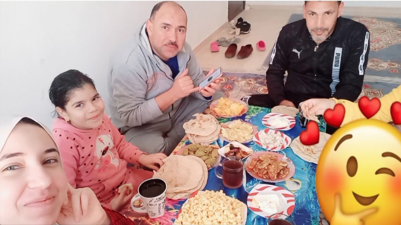صحيت من النوم علشانهم🤗 والفطار الحلو جهزتلهم🥳وبمساعدت عمتي😉ملو علينا البيت🥰
