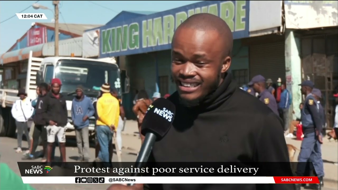 Makhenkesi Stofile township residents in E Cape protest against poor service delivery