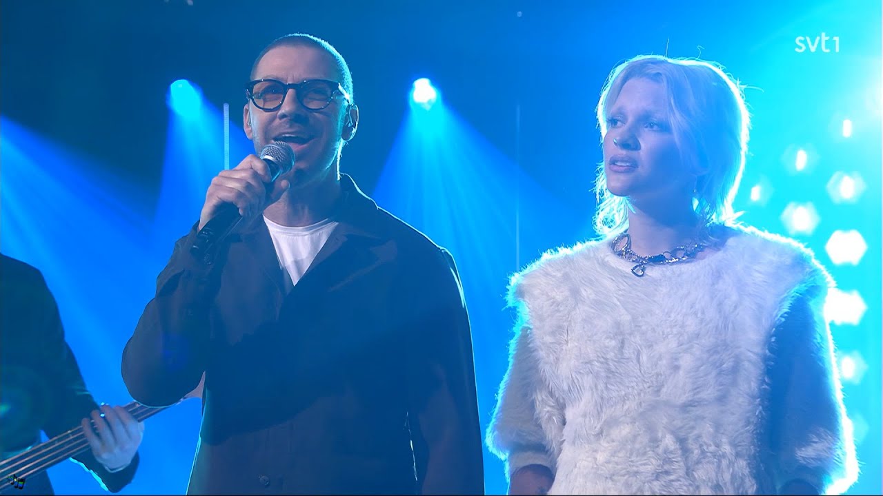 Tove Styrke & Linus Wahlgren - Life On Mars / Heroes (Lazarus) | Live 