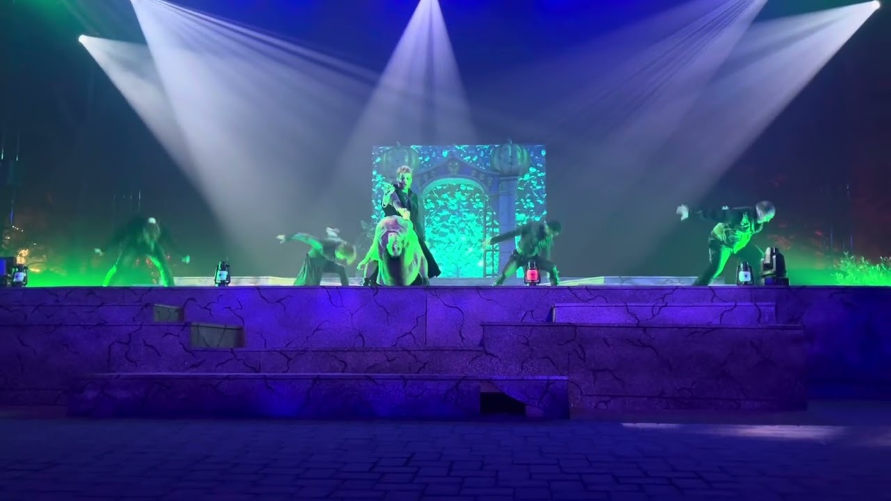 Kings Dominion 2024 Conjure the Night Show