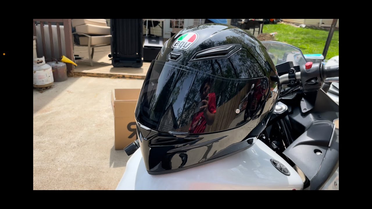 Louie's Helmet Unboxing | AGV K1 | Squids on Land