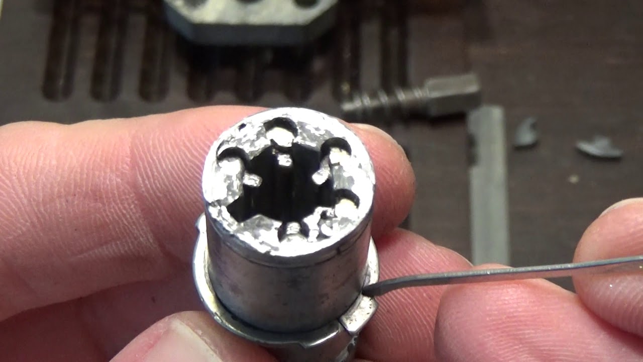 349 SIDESE TUBULAR LOCK GANZUADO, SPP, GUTTED AND EXPLORED sub eng