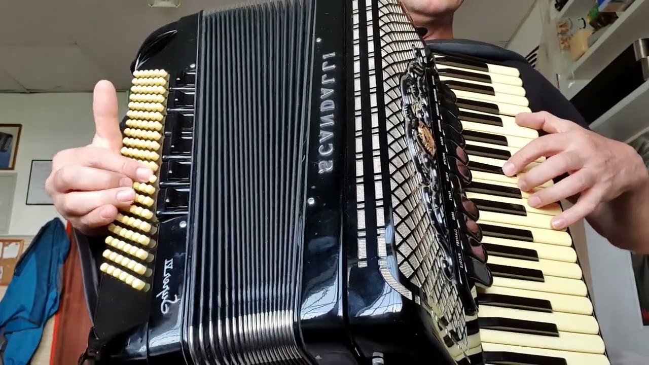 Scandalli Super VI, legendarka
