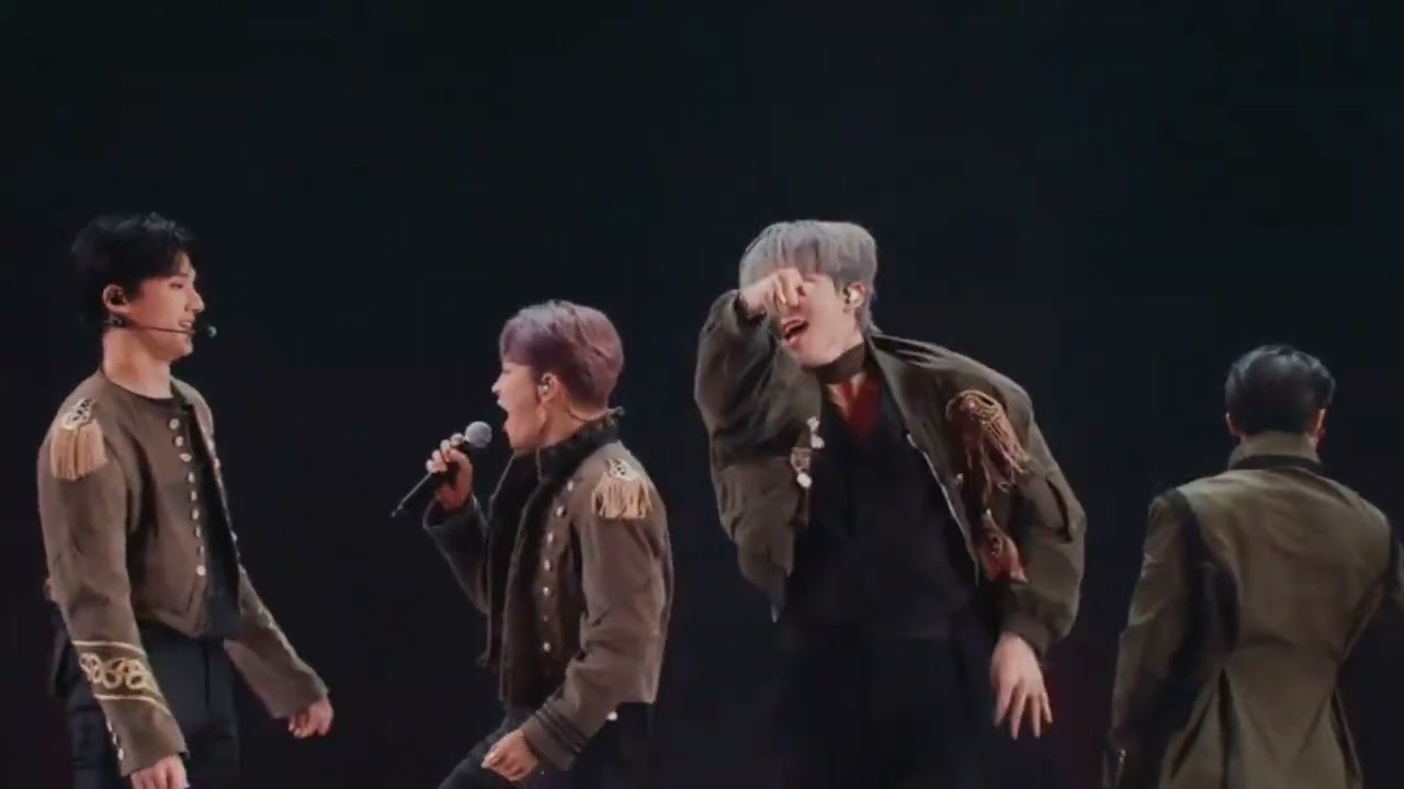 ROCKY&ndash; ATEEZ (에이티즈) D.U.N.K. Showcase in JAPAN