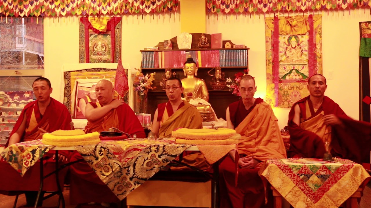Chants avec les moines tibétains - Monastère Gajang