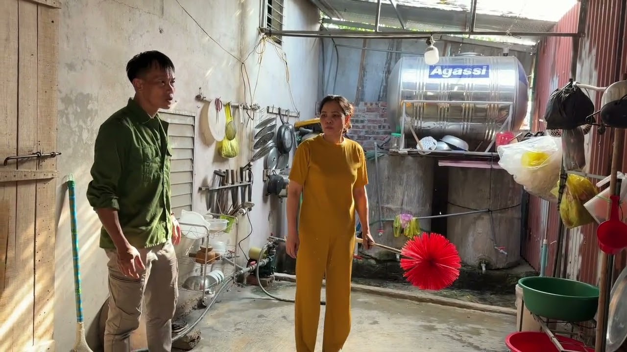 Hảo Giúp Bá Côi Dọn Dẹp Nhà Ngày Tết.Hảo Nói Côi Biết Mụ Liên Ăn Cắp Vàng Mụ Minh 