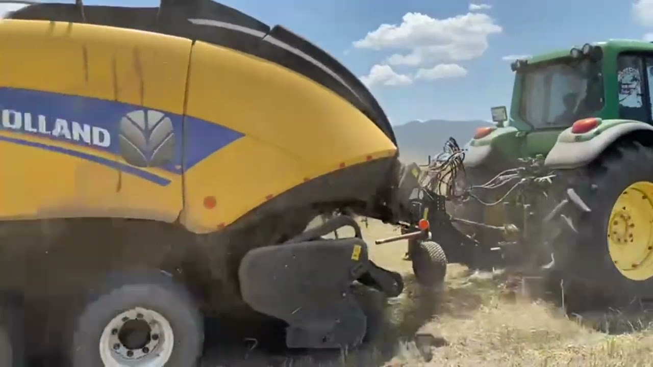 John Deere 6820 New Holland Big Baler 1270 CropCutter