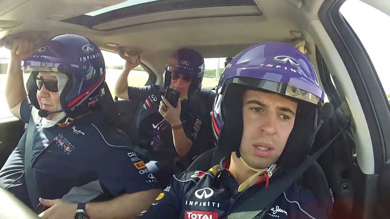 Infiniti Dubai | Da Costa Takes Customers for a Spin in the New Infiniti Q50