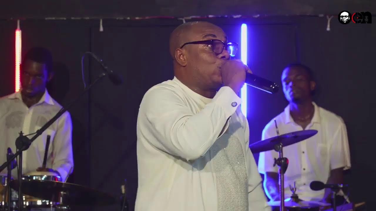 ATMOSPHERE OF PRAISE AND MIRACLE : Izon Praise with Emma N