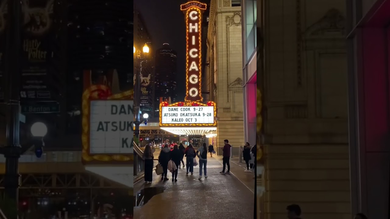 🇺🇸The Iconic Chicago Theater 🇺🇸 #chicagotravelguide #chicagovlog #chicagovibes