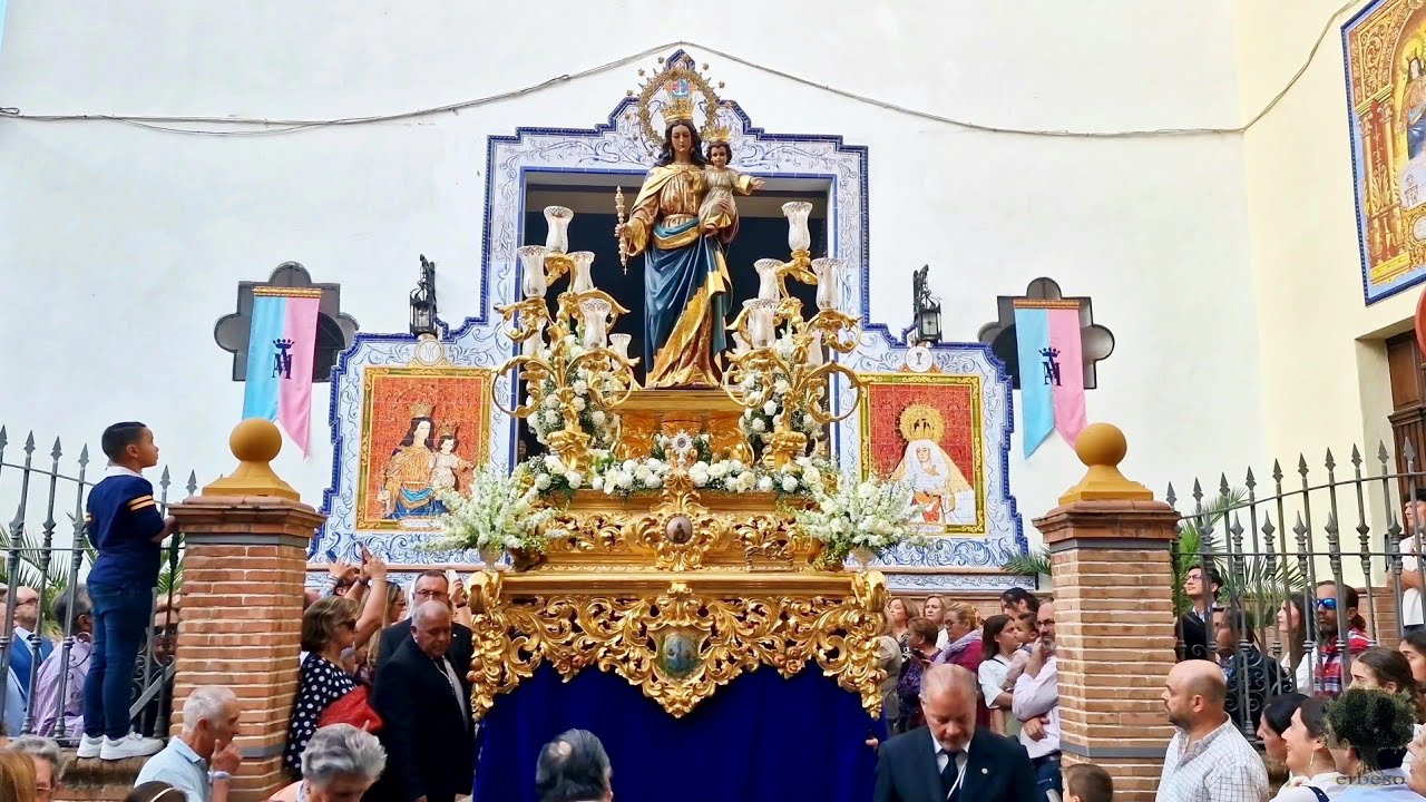 Salida de San Juan Bosco y María Auxiliadora de Alcalá de Guadaíra