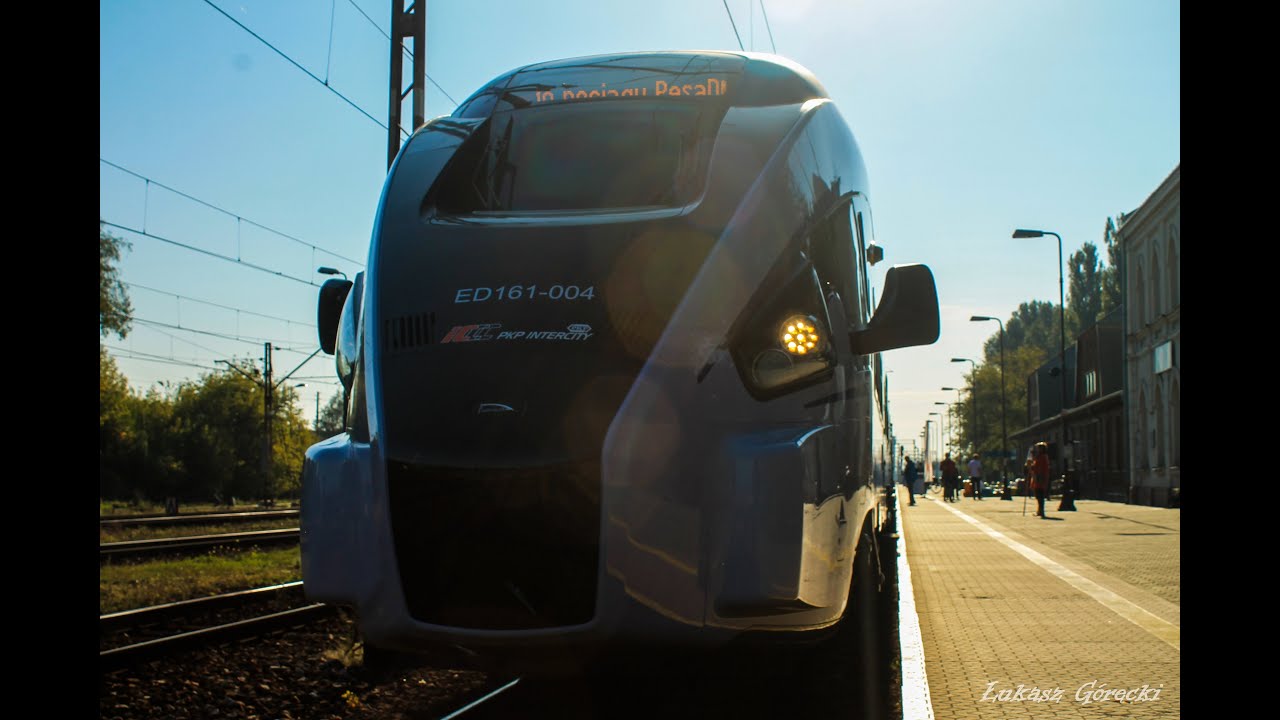 DART ED161-004 wnętrze i spacer wzdłuż pociągu. Pociągi czyli na kolejowym szlaku (12).