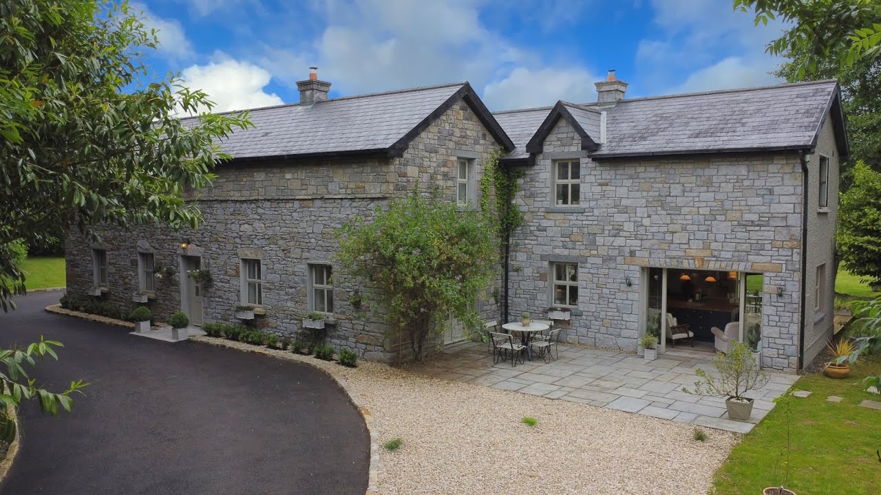 Stunning Countryside Property For Sale Near Sligo, Ireland.  Beautifully decorated dream home.