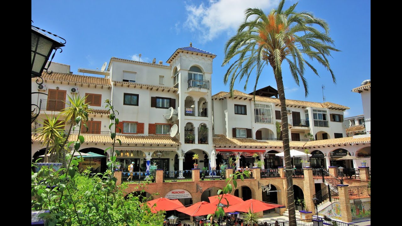 Renovated apartment overlooking the Villamartin Plaza - Take the tour with Simon! - 119,900€