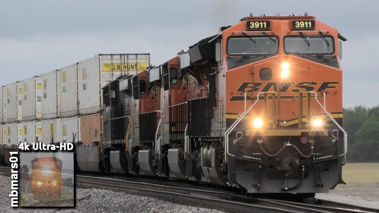 [81][4k] Memphis Staging Point West of the Mississippi River, BNSF Thayer South Sub, AR 04/09+10/21