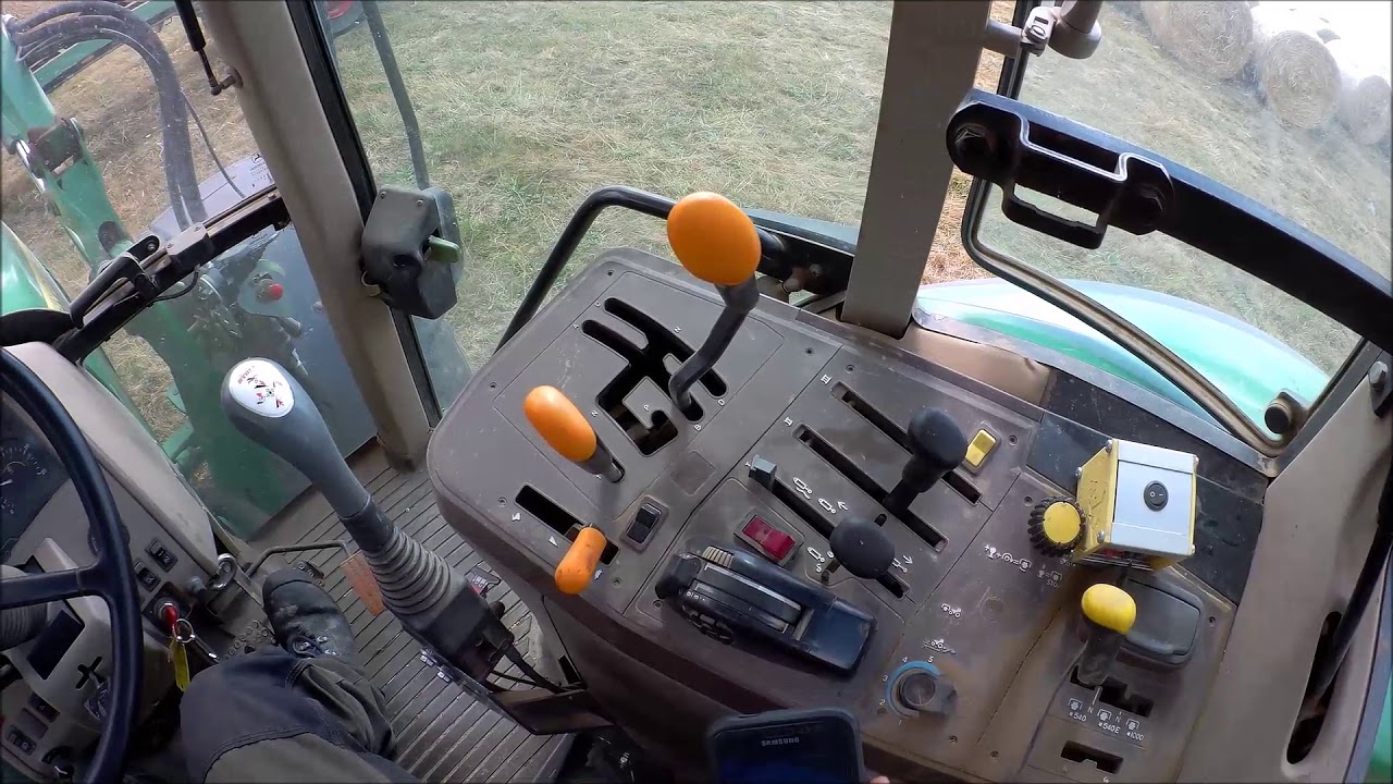 Strohbalen abladen John Deere 6220 se und Stoll fz 20
