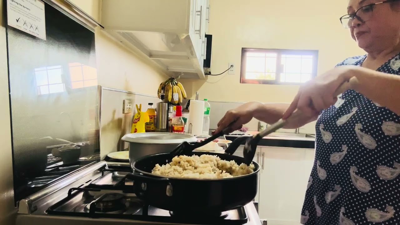 Hello Frendzzz… Cooking Fried Rice with Spam .