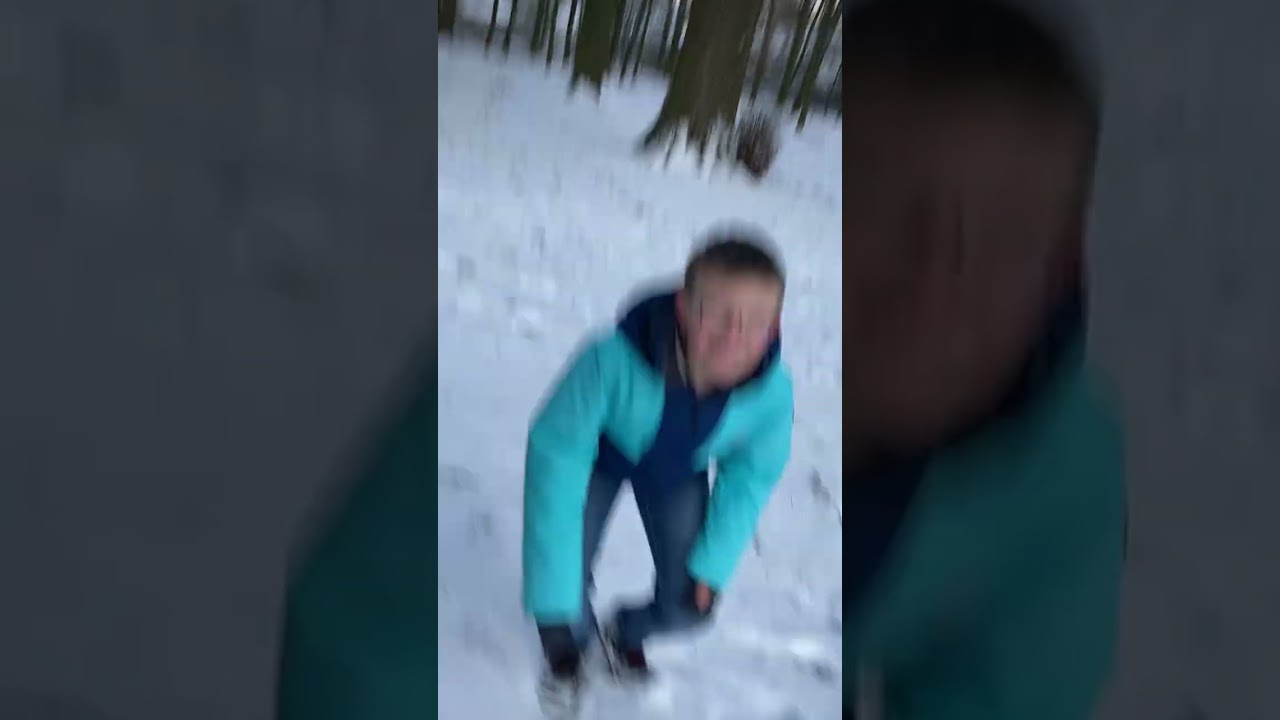 Cache cache géant