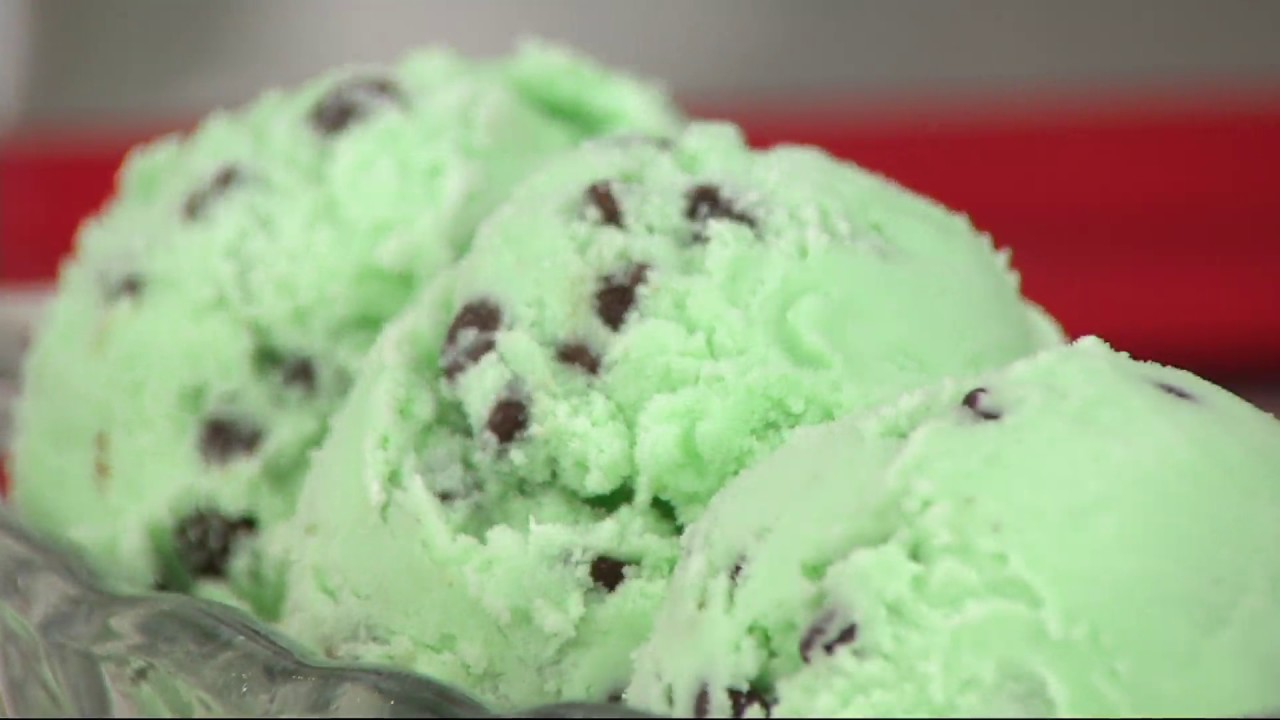 Cuisinart Fruit Scoop Ice Cream Maker w/Ice Cream Scoop on QVC