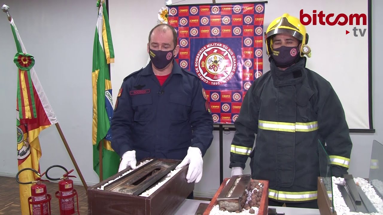 Corpo de Bombeiros faz simulação do uso de lareira ecológica