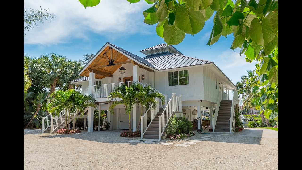 Tropical Waterfront Oasis in Stuart, Florida