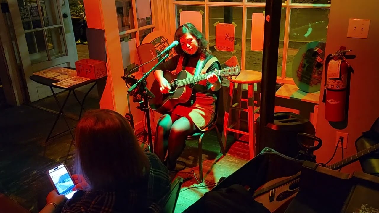 House of the rising sun - Amber Schmidt - Green Bus ( Nov 21 2025 )