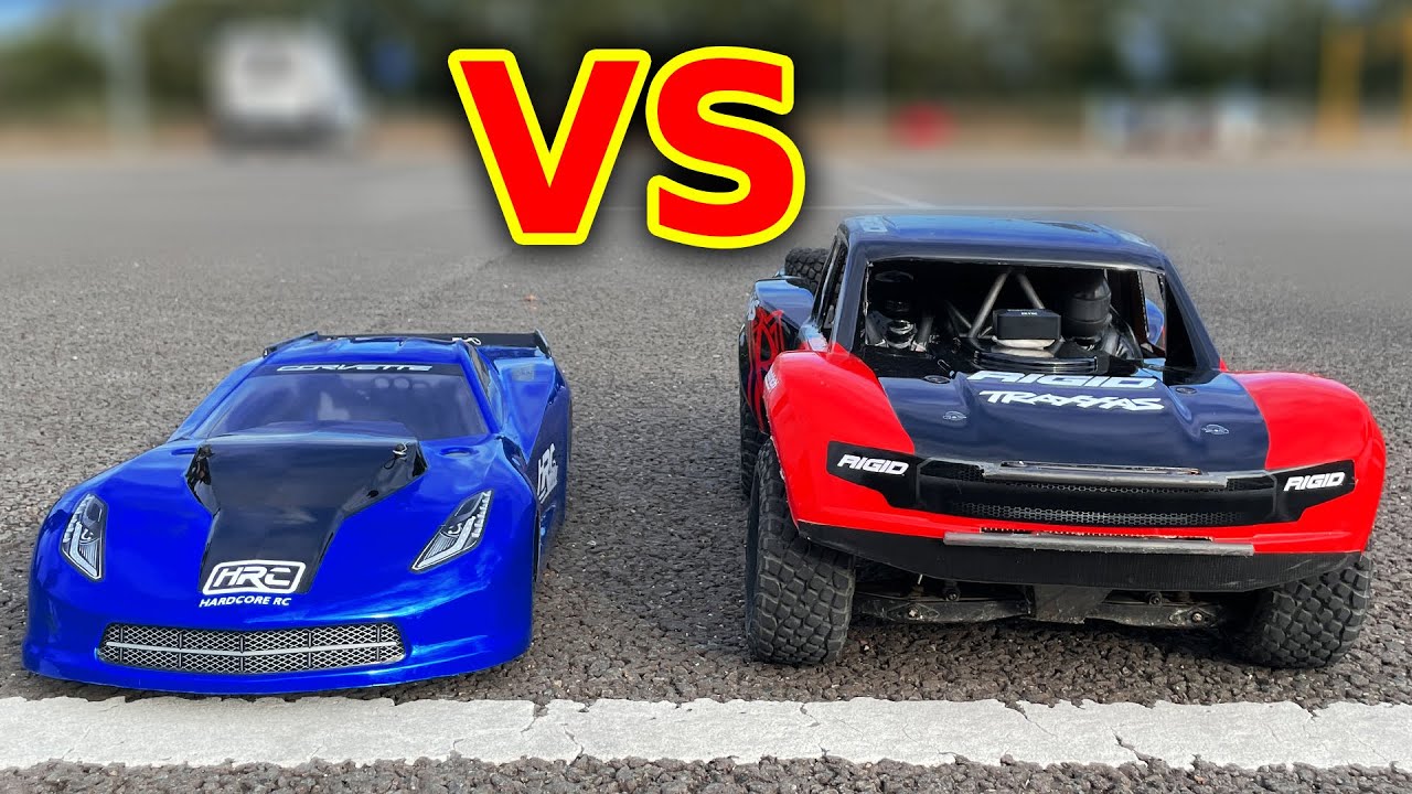 RC Drag Car vs Desert Racer